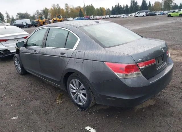 Photo 2 VIN: 1HGCP2F86BA801872 - HONDA ACCORD 