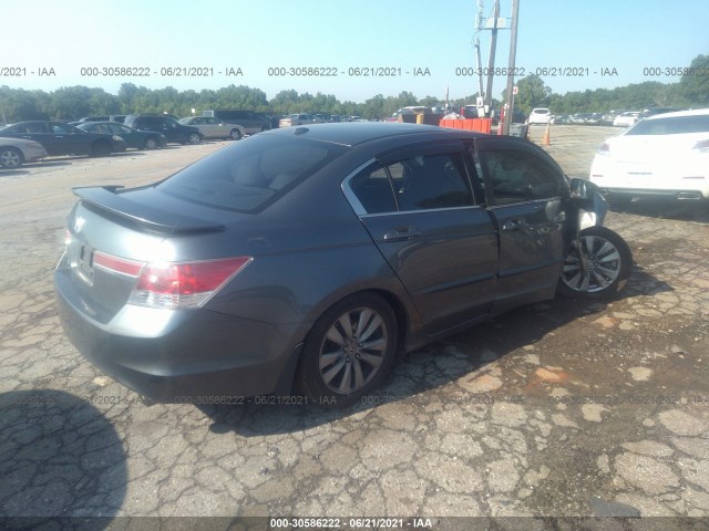 Photo 3 VIN: 1HGCP2F86CA032789 - HONDA ACCORD SDN 