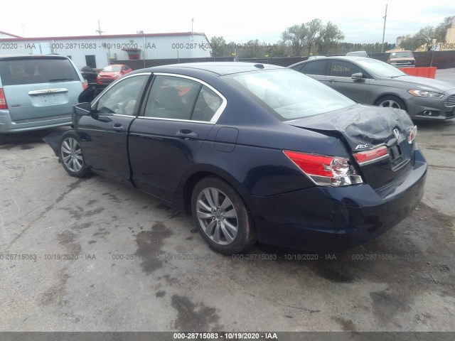 Photo 2 VIN: 1HGCP2F86CA089882 - HONDA ACCORD SDN 