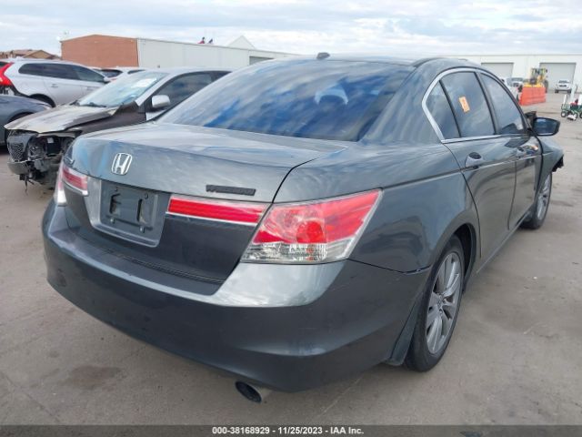 Photo 3 VIN: 1HGCP2F86CA107586 - HONDA ACCORD 