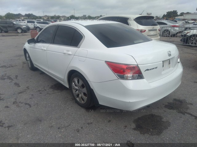 Photo 2 VIN: 1HGCP2F87AA022625 - HONDA ACCORD SDN 