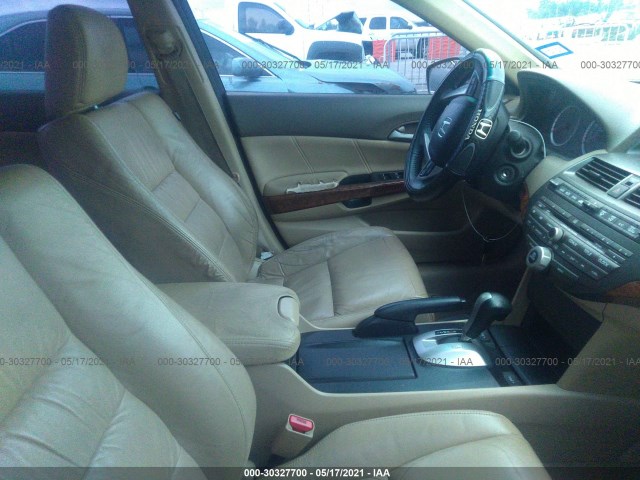 Photo 4 VIN: 1HGCP2F87AA022625 - HONDA ACCORD SDN 