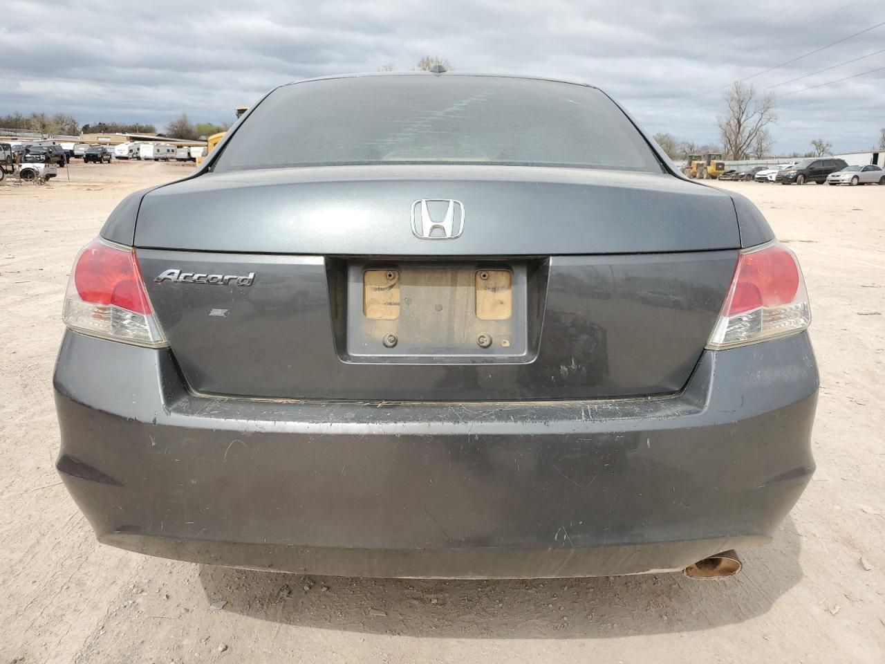 Photo 5 VIN: 1HGCP2F87AA042776 - HONDA ACCORD 