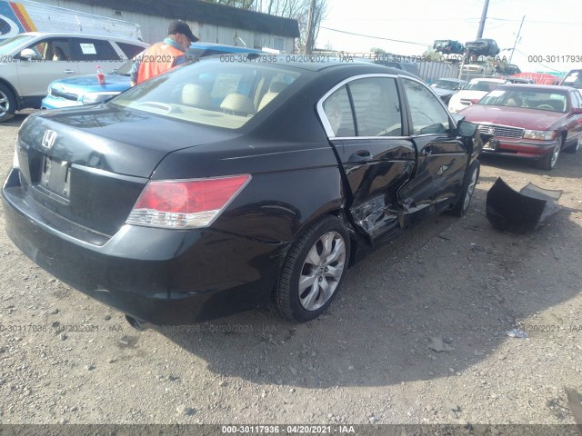 Photo 3 VIN: 1HGCP2F87AA057620 - HONDA ACCORD SDN 