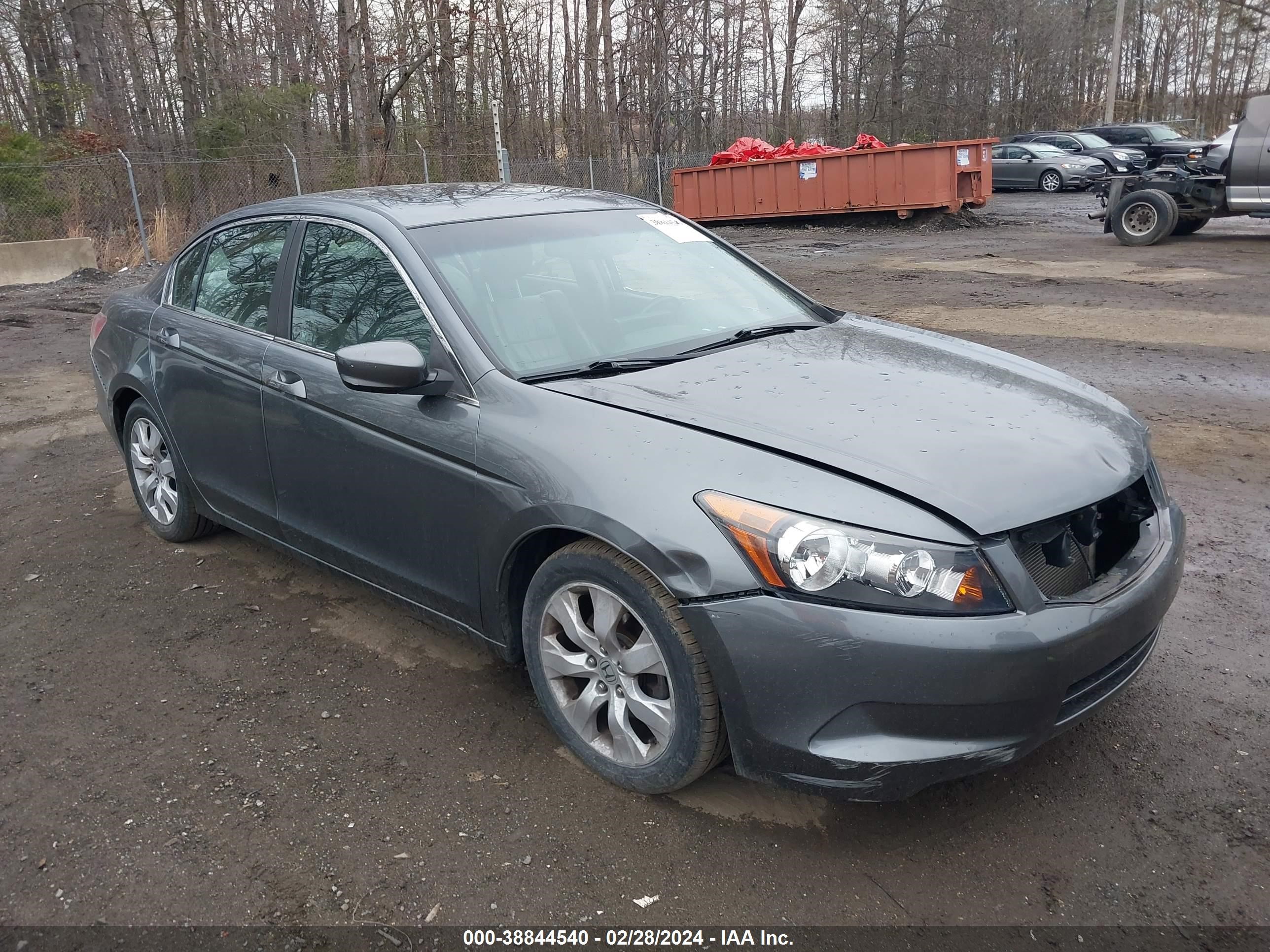 Photo 0 VIN: 1HGCP2F87AA087393 - HONDA ACCORD 