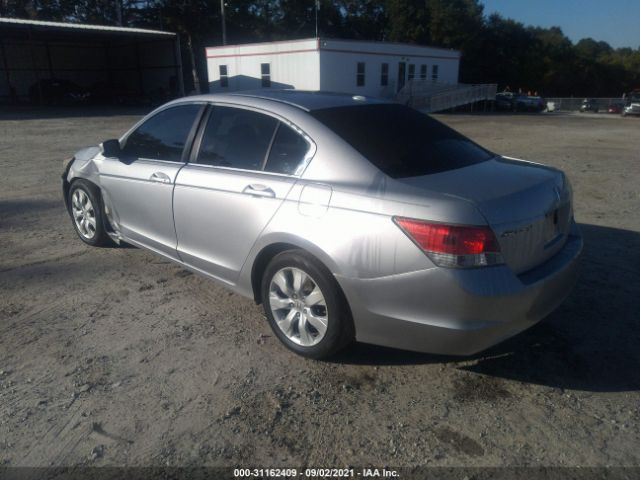 Photo 2 VIN: 1HGCP2F87AA136088 - HONDA ACCORD SDN 