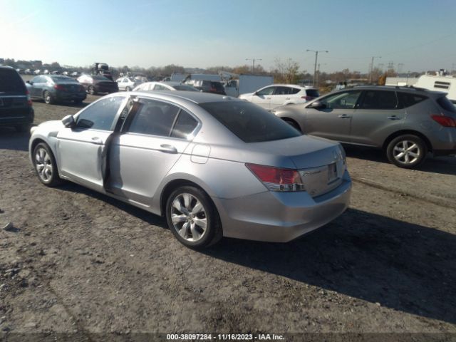 Photo 2 VIN: 1HGCP2F87AA157510 - HONDA ACCORD 