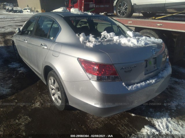 Photo 2 VIN: 1HGCP2F87AA190779 - HONDA ACCORD SDN 