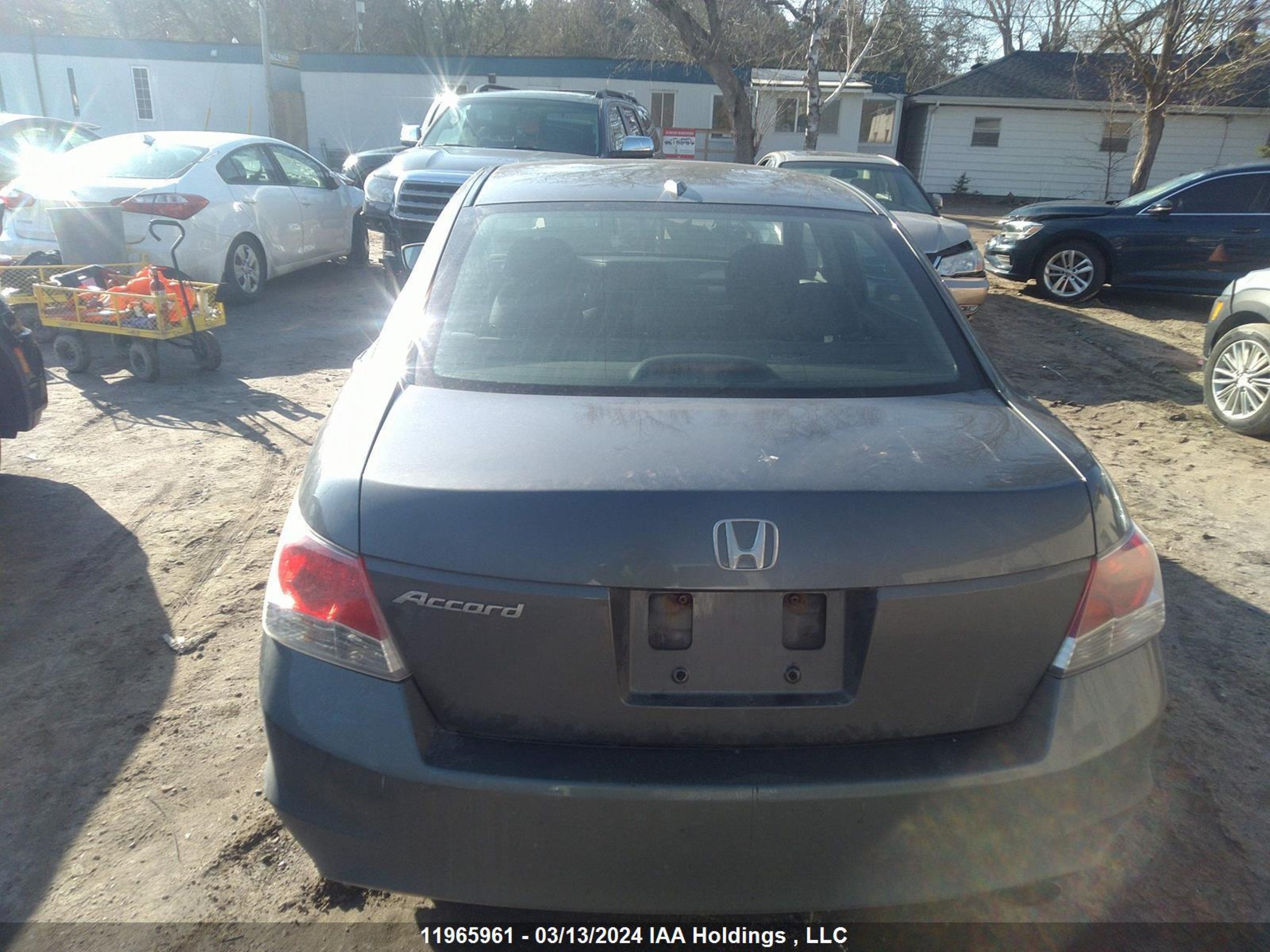 Photo 15 VIN: 1HGCP2F87AA800907 - HONDA ACCORD 