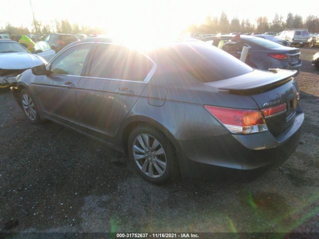 Photo 2 VIN: 1HGCP2F87BA016583 - HONDA ACCORD SDN 