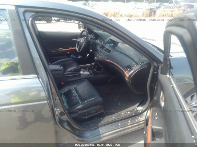 Photo 4 VIN: 1HGCP2F87BA032508 - HONDA ACCORD SDN 