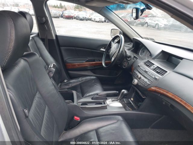 Photo 4 VIN: 1HGCP2F87BA080901 - HONDA ACCORD 