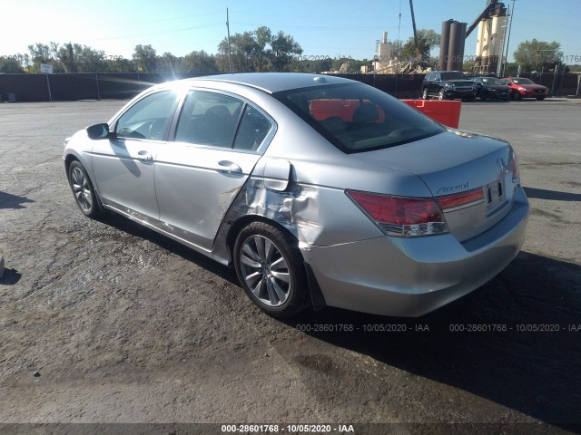 Photo 2 VIN: 1HGCP2F87BA097262 - HONDA ACCORD 