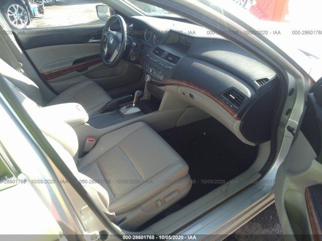 Photo 4 VIN: 1HGCP2F87BA097262 - HONDA ACCORD 