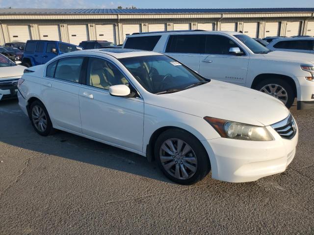 Photo 3 VIN: 1HGCP2F87BA111516 - HONDA ACCORD EXL 