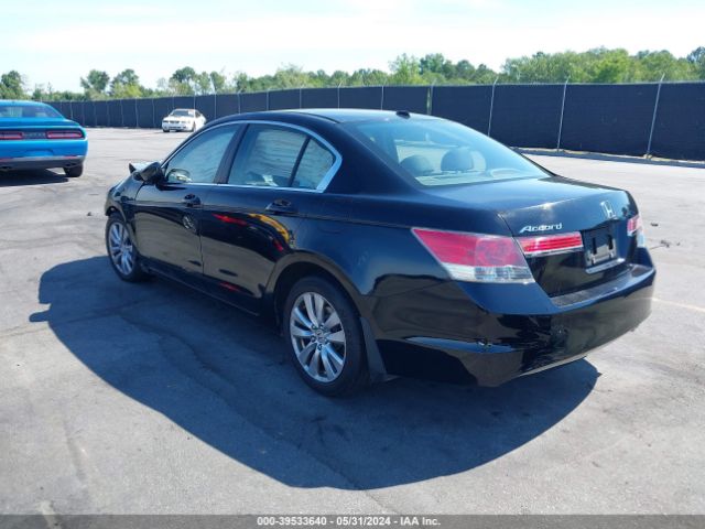 Photo 2 VIN: 1HGCP2F87BA140854 - HONDA ACCORD 