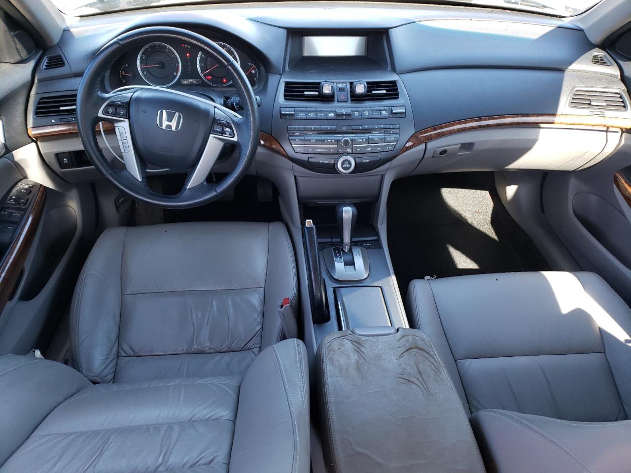 Photo 7 VIN: 1HGCP2F87CA064084 - HONDA ACCORD 