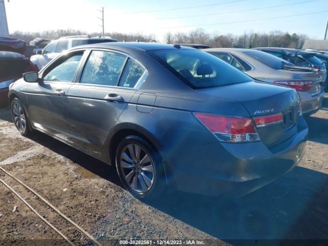 Photo 2 VIN: 1HGCP2F87CA097568 - HONDA ACCORD 