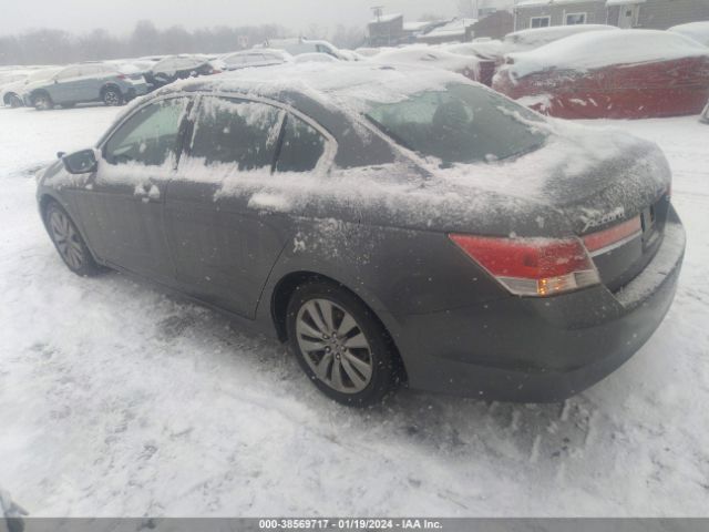 Photo 2 VIN: 1HGCP2F87CA139351 - HONDA ACCORD 