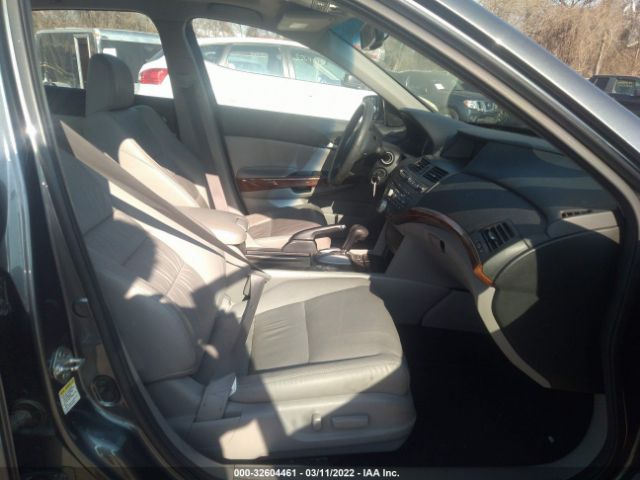 Photo 4 VIN: 1HGCP2F87CA150964 - HONDA ACCORD SDN 