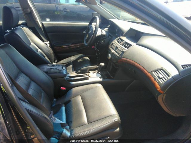 Photo 4 VIN: 1HGCP2F87CA180031 - HONDA ACCORD SDN 