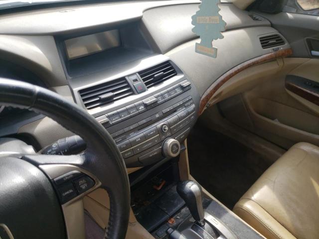 Photo 8 VIN: 1HGCP2F88AA011181 - HONDA ACCORD EXL 