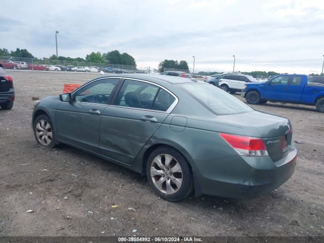 Photo 2 VIN: 1HGCP2F88AA019037 - HONDA ACCORD 