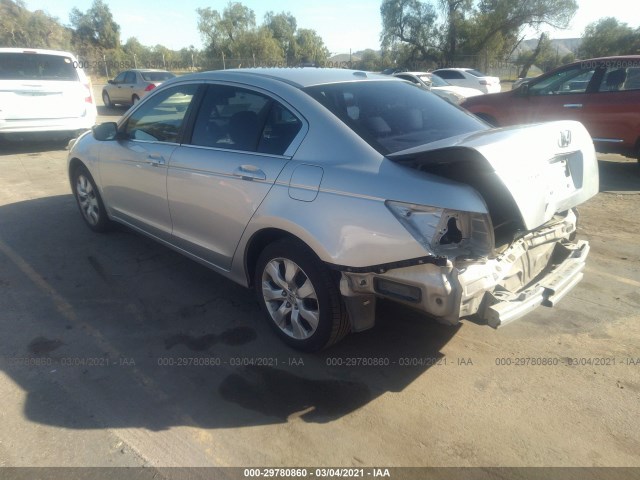 Photo 2 VIN: 1HGCP2F88AA024108 - HONDA ACCORD SDN 