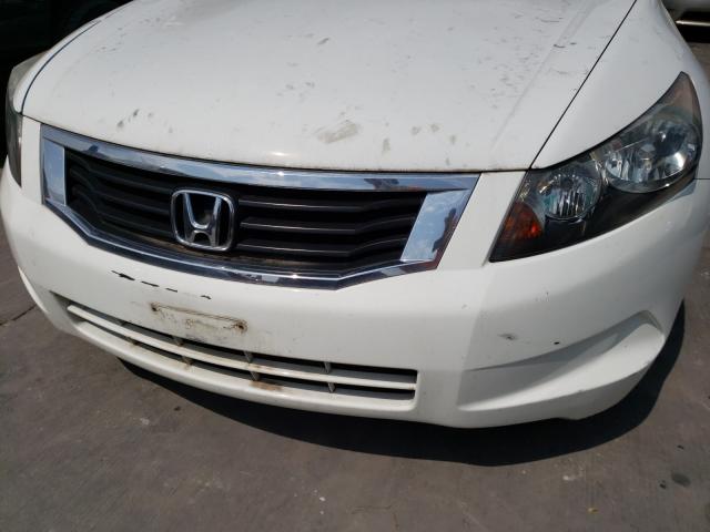 Photo 8 VIN: 1HGCP2F88AA104380 - HONDA ACCORD EXL 