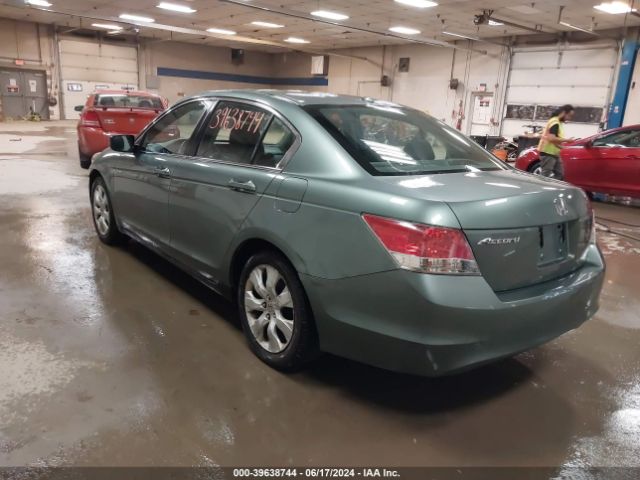 Photo 2 VIN: 1HGCP2F88AA134396 - HONDA ACCORD 