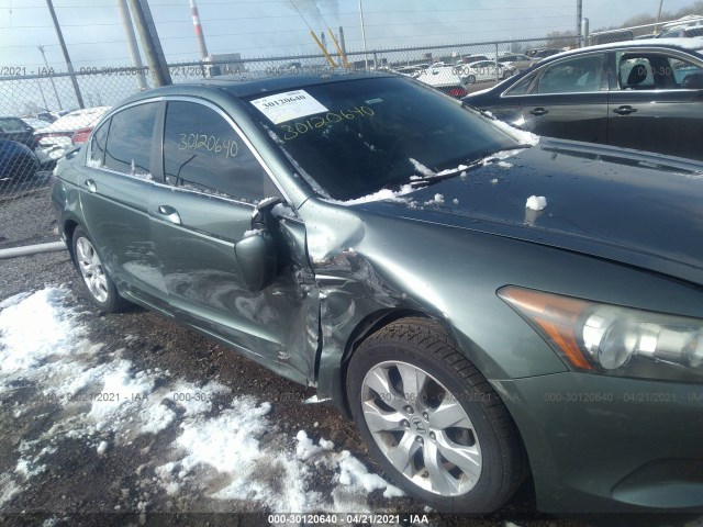 Photo 5 VIN: 1HGCP2F88AA168418 - HONDA ACCORD SDN 