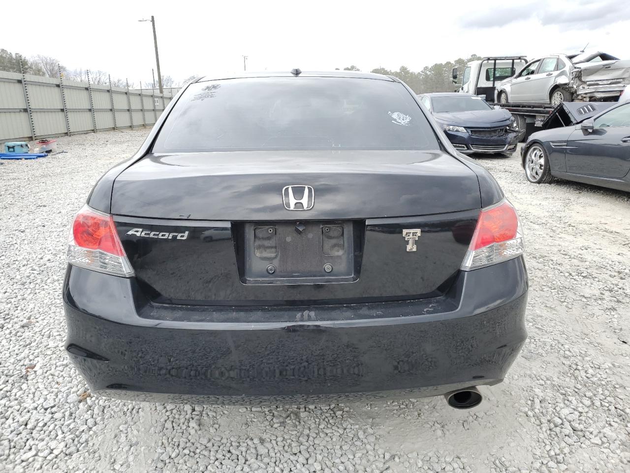 Photo 5 VIN: 1HGCP2F88AA187874 - HONDA ACCORD 