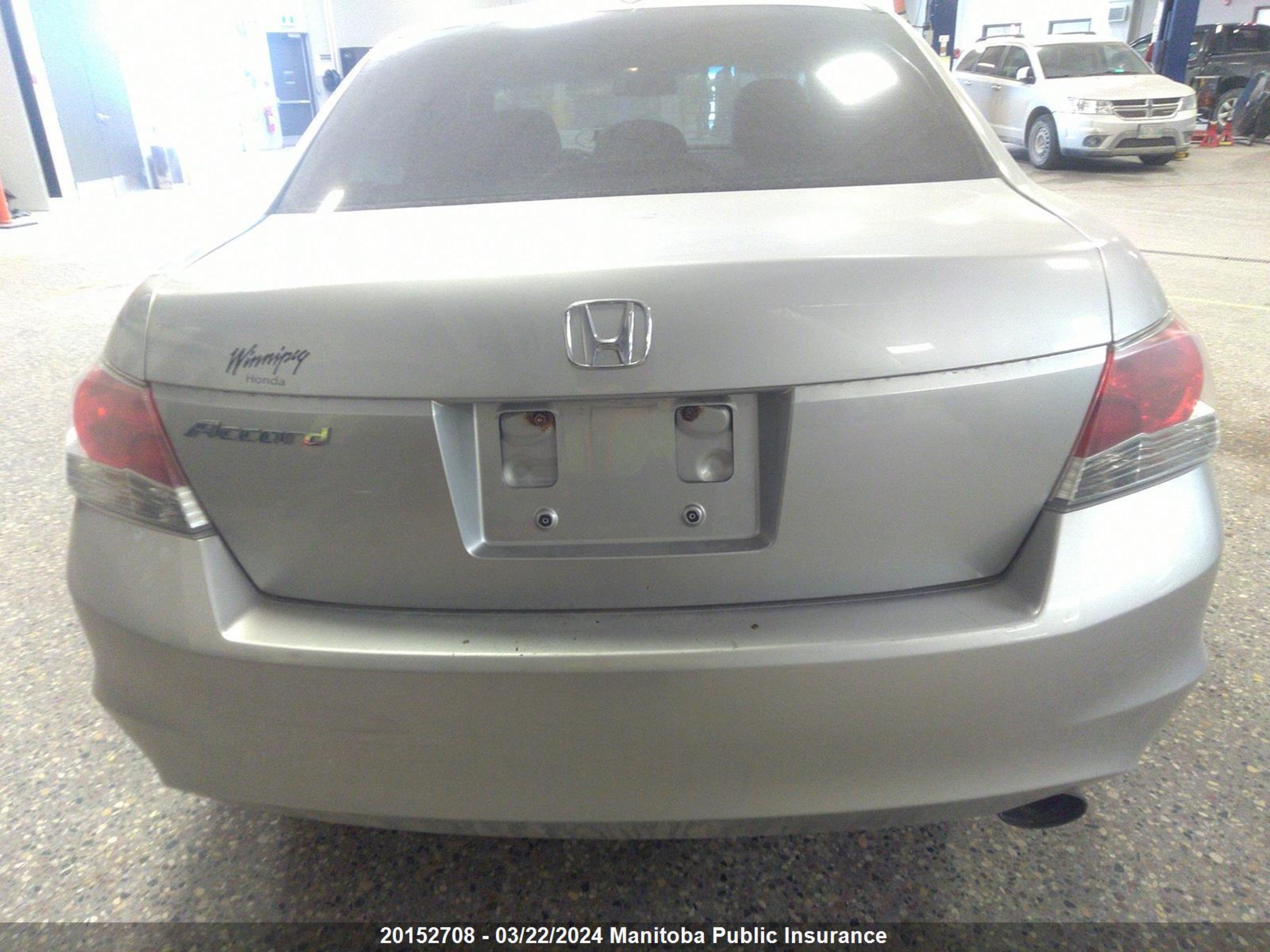 Photo 12 VIN: 1HGCP2F88AA800253 - HONDA ACCORD 