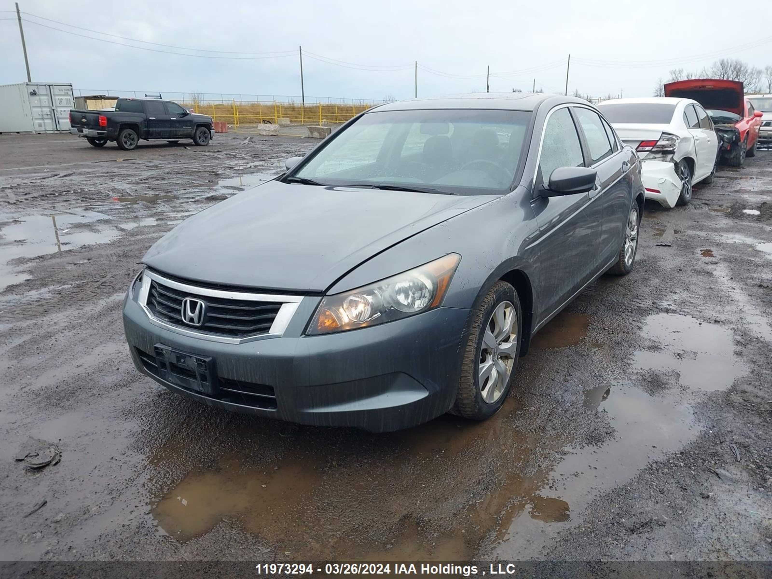 Photo 1 VIN: 1HGCP2F88AA804027 - HONDA ACCORD 