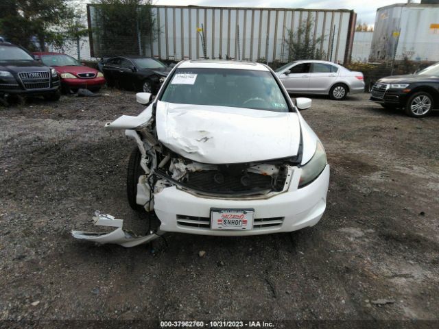 Photo 5 VIN: 1HGCP2F88AA807820 - HONDA ACCORD 