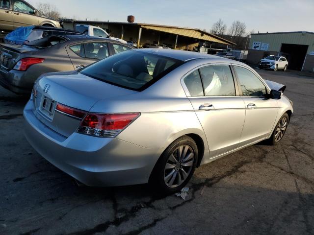 Photo 2 VIN: 1HGCP2F88BA023042 - HONDA ACCORD 