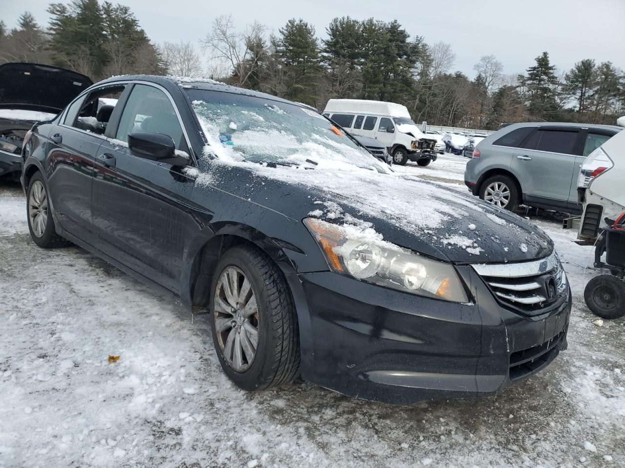 Photo 3 VIN: 1HGCP2F88BA053948 - HONDA ACCORD 