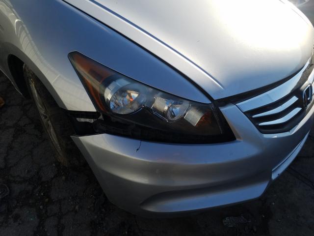 Photo 8 VIN: 1HGCP2F88BA065520 - HONDA ACCORD 