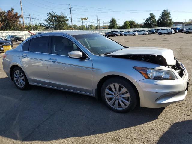 Photo 3 VIN: 1HGCP2F88BA074508 - HONDA ACCORD EXL 