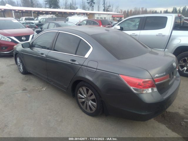 Photo 2 VIN: 1HGCP2F88CA053868 - HONDA ACCORD SDN 