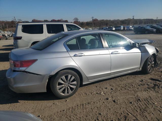 Photo 2 VIN: 1HGCP2F88CA084098 - HONDA ACCORD 