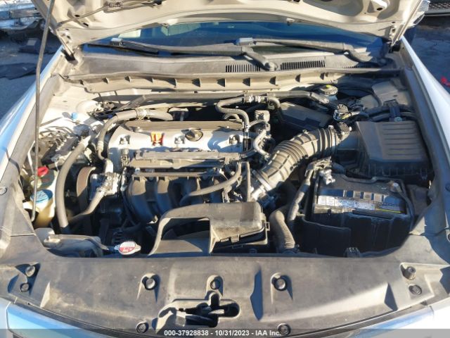 Photo 9 VIN: 1HGCP2F88CA140928 - HONDA ACCORD SDN 