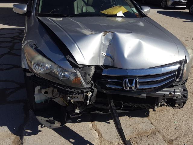 Photo 8 VIN: 1HGCP2F88CA172925 - HONDA ACCORD EXL 