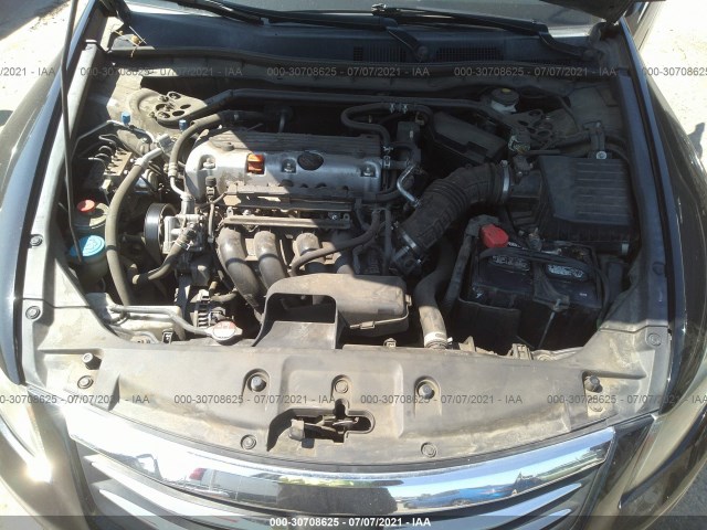 Photo 9 VIN: 1HGCP2F88CA206071 - HONDA ACCORD SDN 