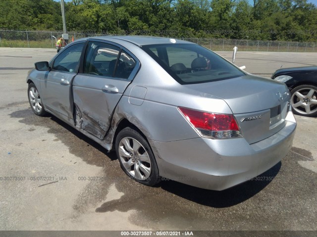 Photo 2 VIN: 1HGCP2F89AA000769 - HONDA ACCORD SDN 