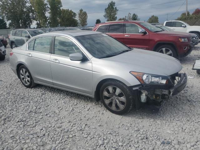 Photo 3 VIN: 1HGCP2F89AA057733 - HONDA ACCORD EXL 