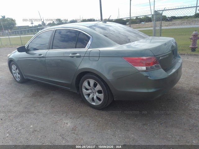 Photo 2 VIN: 1HGCP2F89AA061622 - HONDA ACCORD SDN 