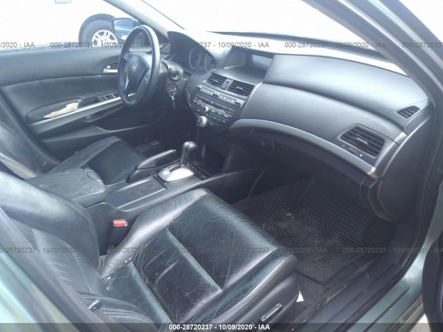 Photo 4 VIN: 1HGCP2F89AA061622 - HONDA ACCORD SDN 