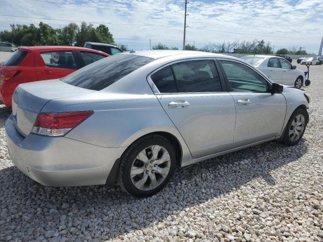 Photo 2 VIN: 1HGCP2F89AA183641 - HONDA ACCORD 