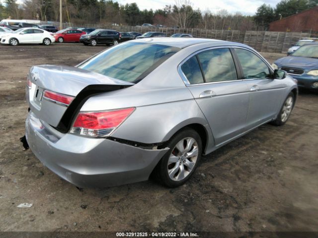 Photo 3 VIN: 1HGCP2F89BA002037 - HONDA ACCORD SDN 